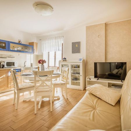 Apartments Mirna Stress Free Vol.2 Umag Bagian luar foto