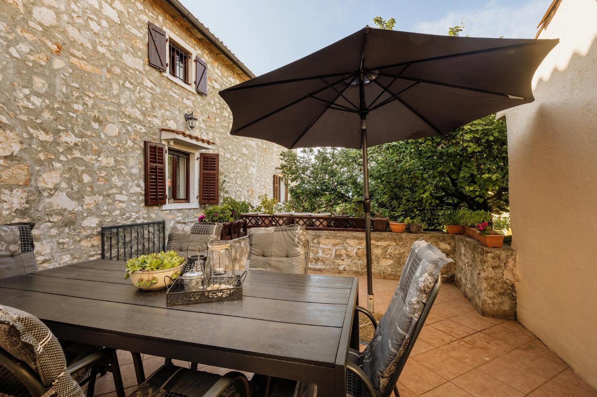 Apartments Mirna Stress Free Vol.2 Umag Bagian luar foto