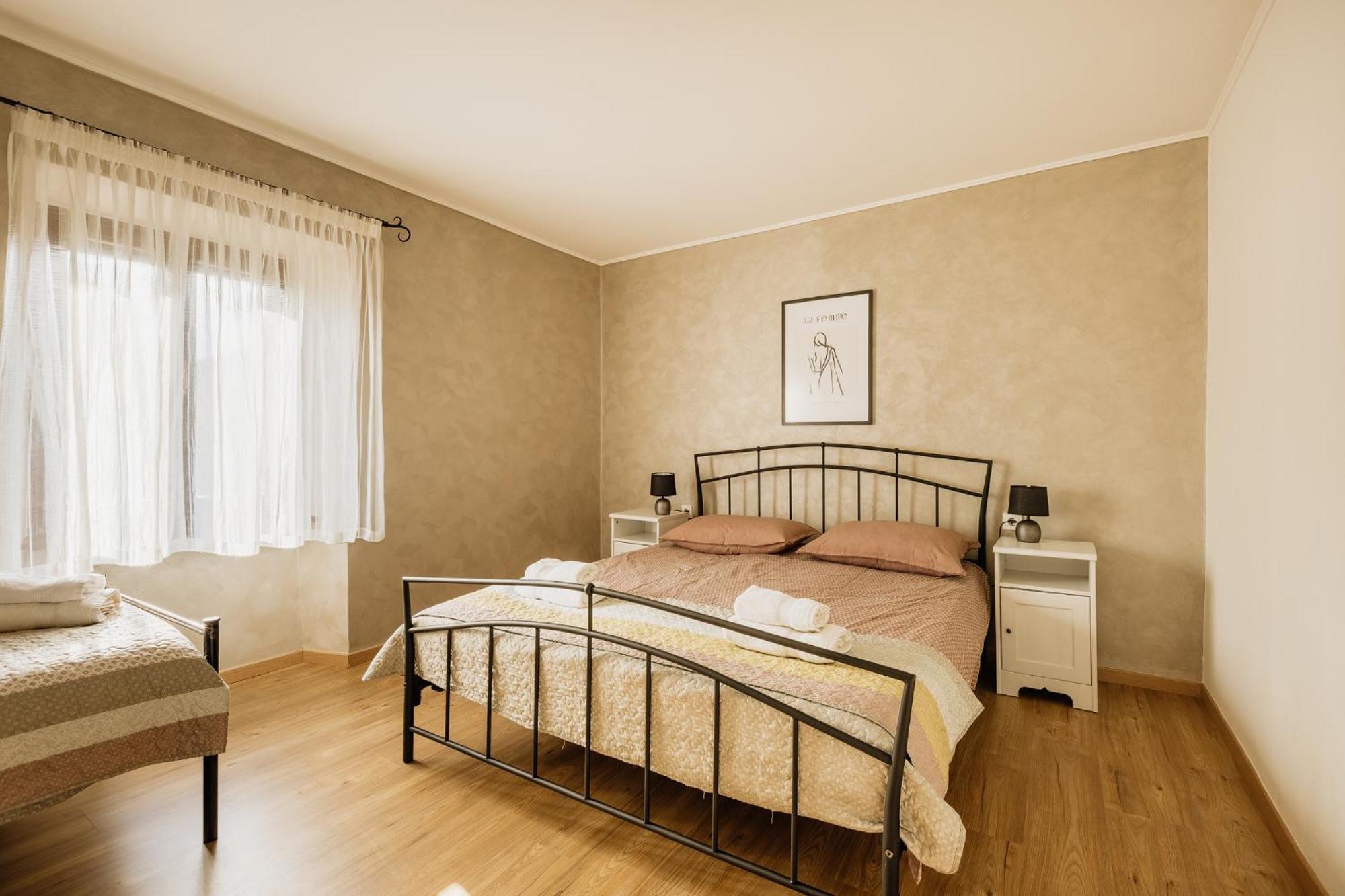 Apartments Mirna Stress Free Vol.2 Umag Bagian luar foto