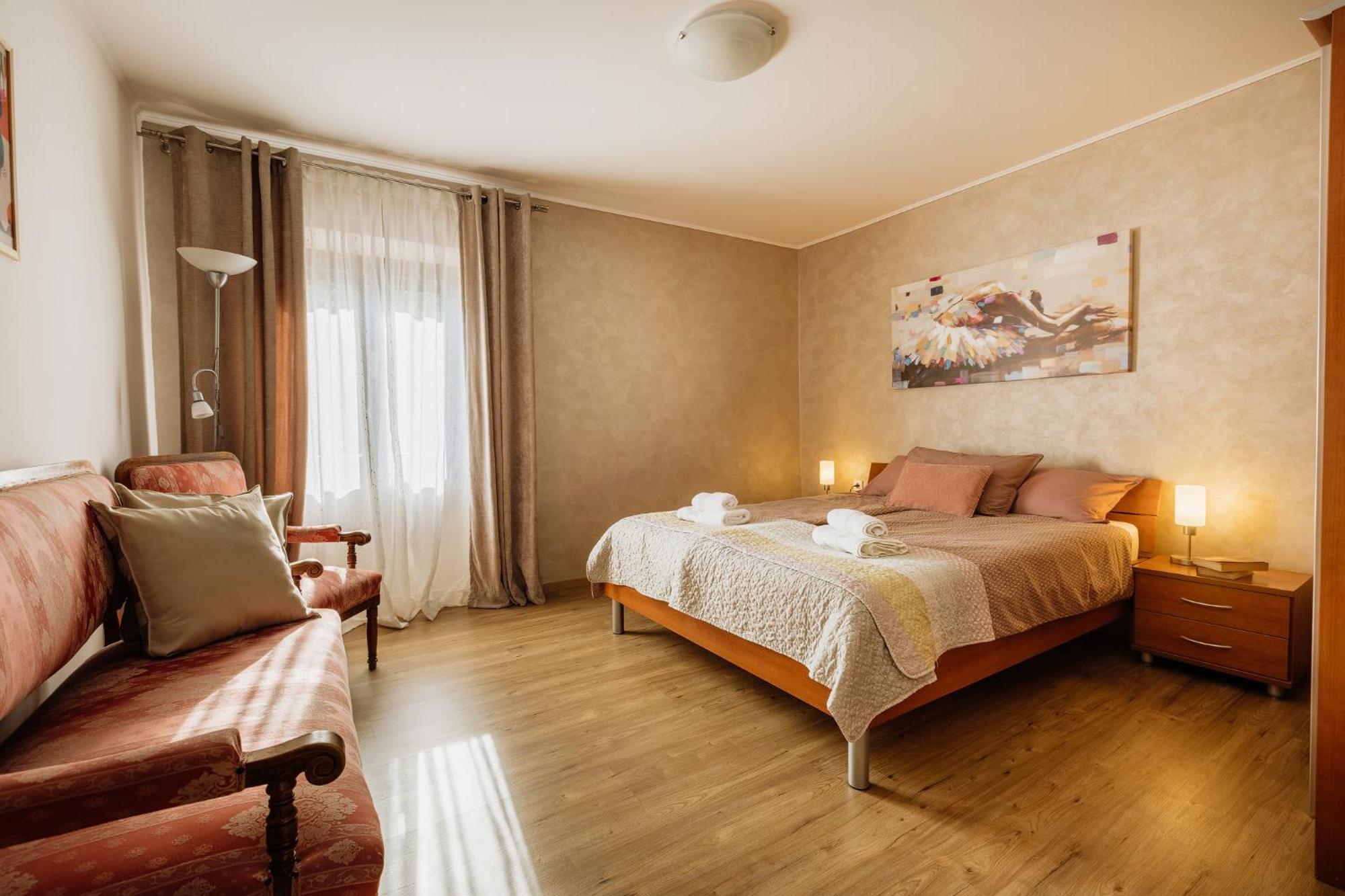 Apartments Mirna Stress Free Vol.2 Umag Bagian luar foto
